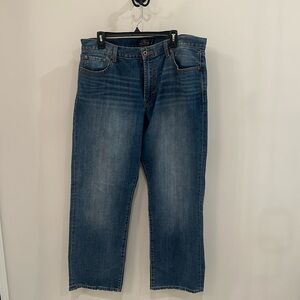 Lucky Brand men’s Jeans.